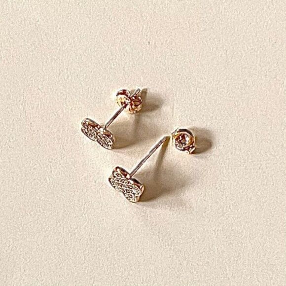 14k Real Gold 7 mm Clover Stud Earrings (7 x 7 mm) | Real Gold Earrings | - Picture 4 of 9